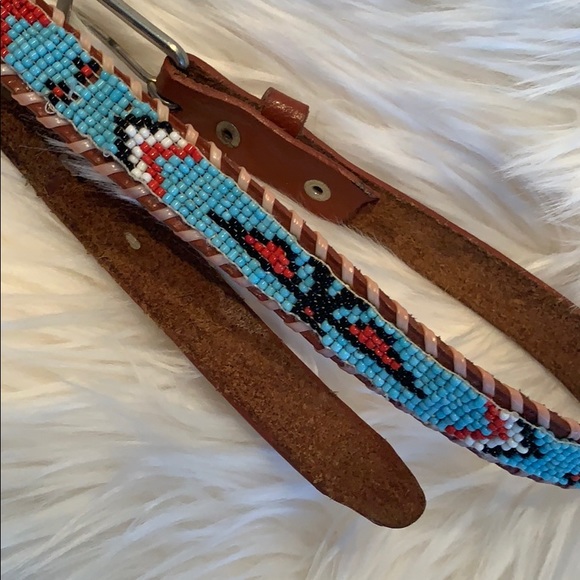 CHILDS  SOUTHWEST STYLE BEADED & LEATHER 20 in - Picture 3 of 9